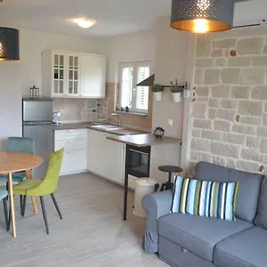  Apartment Batistic
