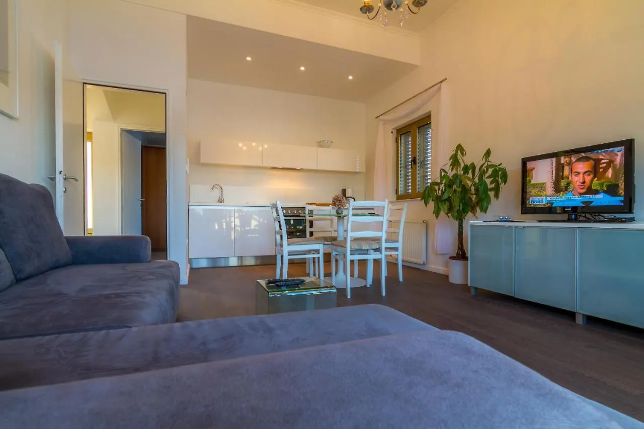 Villa Royal Супетарска-Драга 4*,  Хорватия